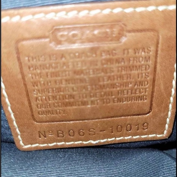 Coach Good condition 👍 - Picture 5 of 6
